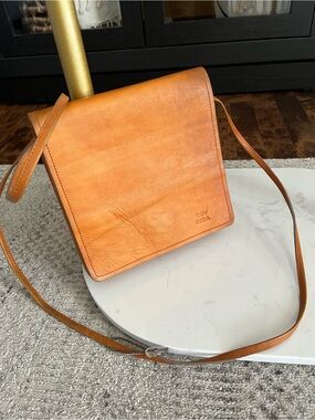 Soy Nica Saddle Tan Leather square Crossbody Bag